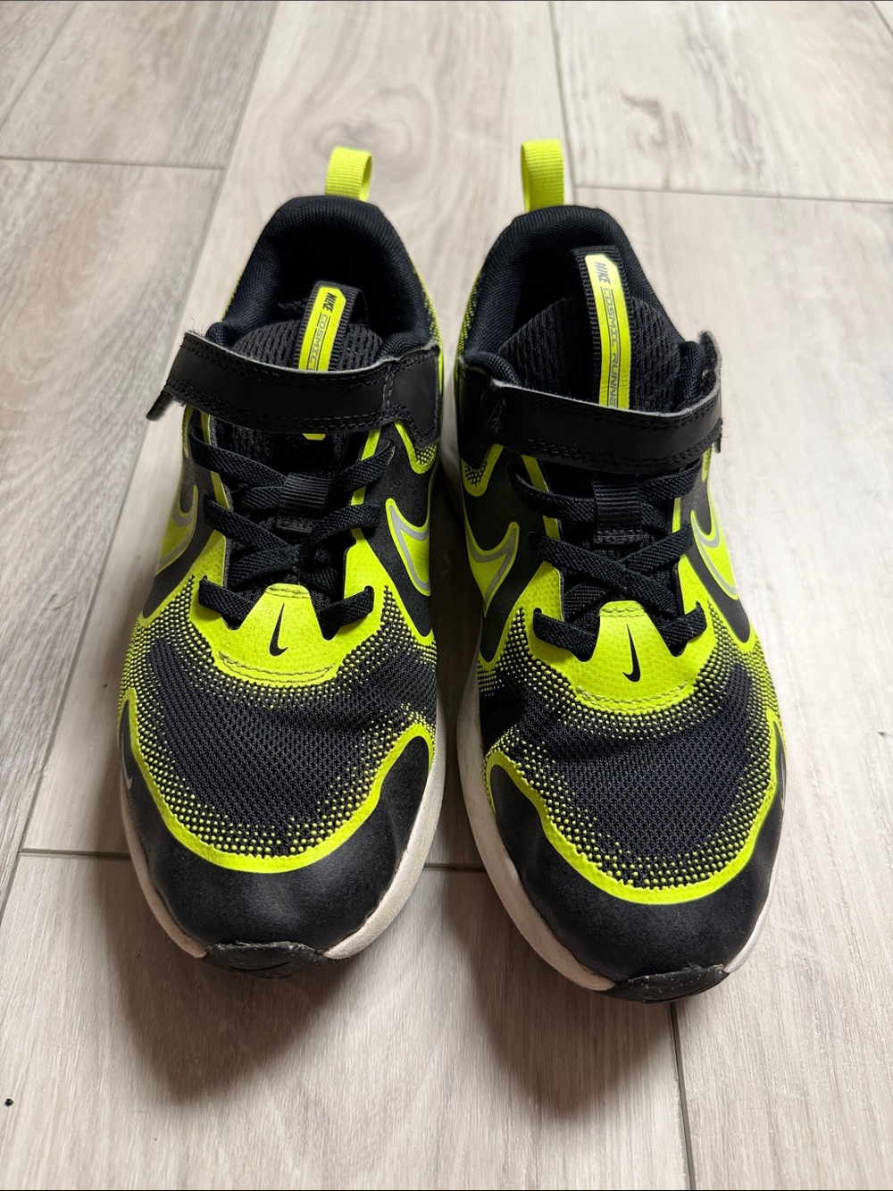 Nike Kids Black & Neon Yellow Velcro Athletic Sneakers
